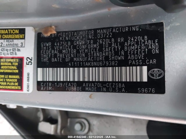 4T1T11AK8NU679382 Toyota CAMRY SE