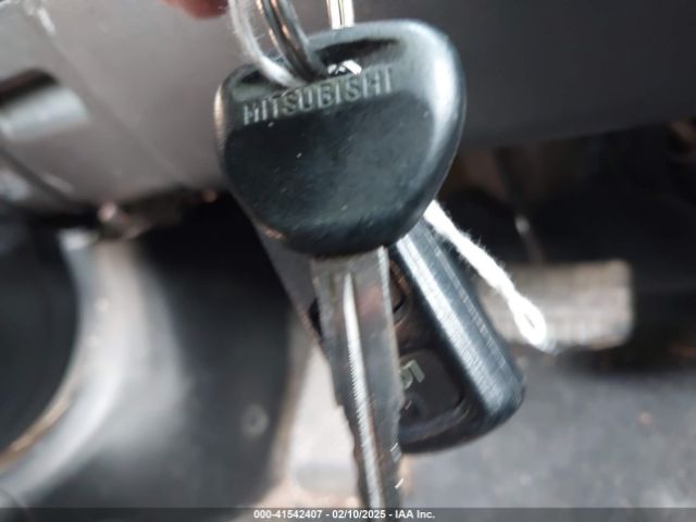 2003 MITSUBISHI LANCER JA3AJ86E63U022390 Photo 10