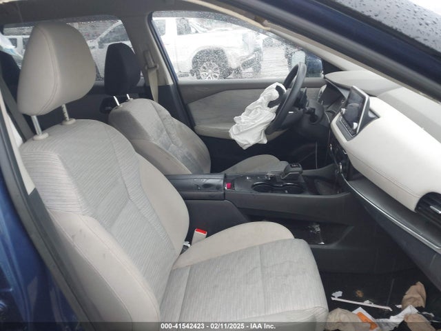JN8AT3BA1MW008599 Nissan Rogue Sv Fwd