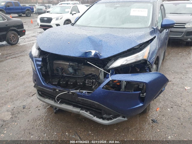 JN8AT3BA1MW008599 Nissan Rogue Sv Fwd