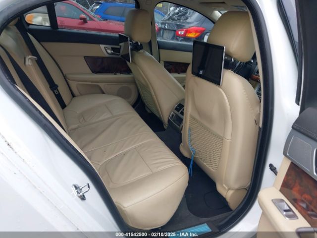 SAJWJ0EF9E8U32052 Jaguar Xf V6 Sc