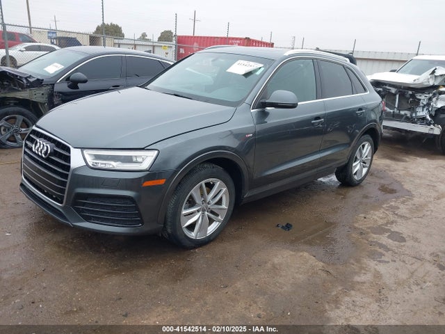 WA1JCCFS4JR001486 Audi Q3 2.0t Premium