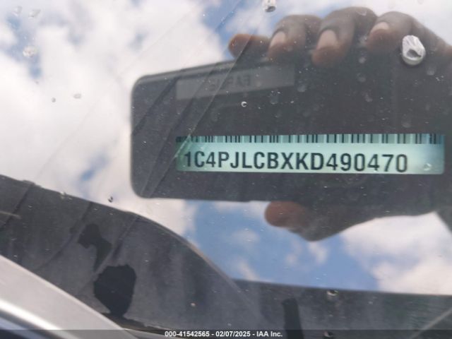 1C4PJLCBXKD490470 Jeep Cherokee Latitude Fwd