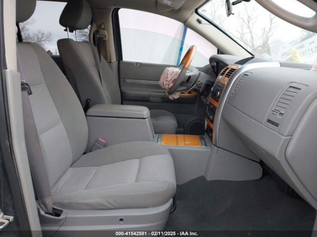 2008 CHRYSLER ASPEN 1A8HW58N48F111831 Photo 4