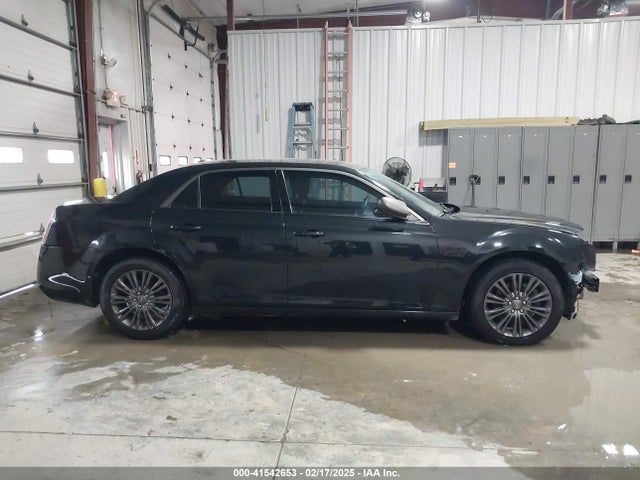 2C3CCAJG7EH240224 Chrysler 300c John Varvatos Limited Edition Awd