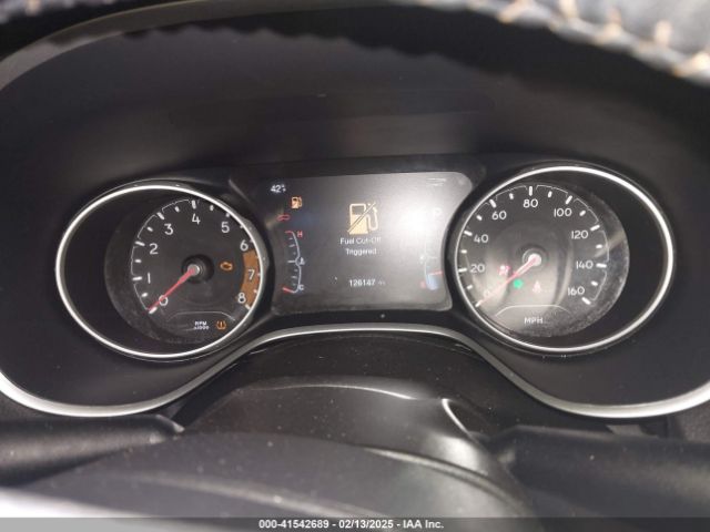 3C4NJDBB6JT187581 Jeep Compass Latitude 4x4