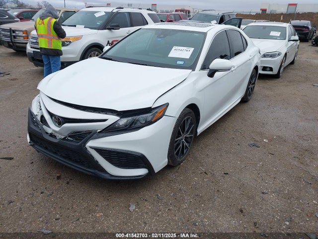 4T1S11AK0NU660076 Toyota CAMRY SE