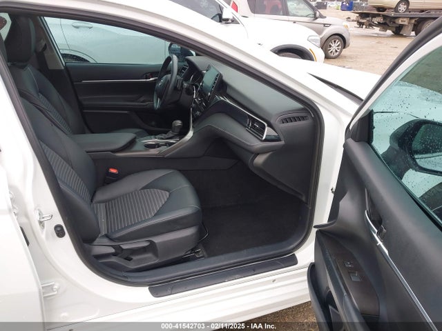 4T1S11AK0NU660076 Toyota CAMRY SE