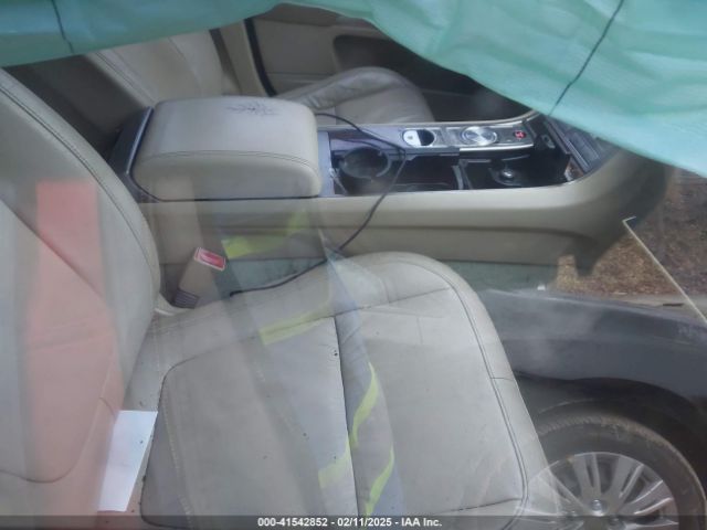 2011 JAGUAR XF SAJWA0FB3BLR84778 Photo 4