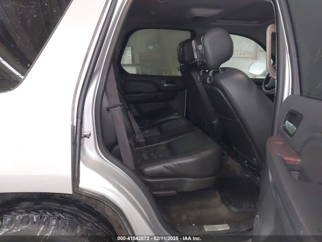 2010 CADILLAC ESCALADE 1GYUKBEF1AR155880 Photo 7