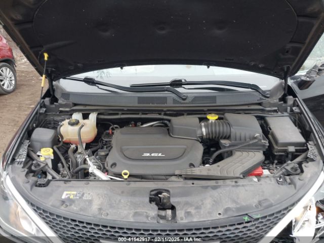 2C4RC1EG7HR763788 Chrysler Pacifica Touring-l Plus
