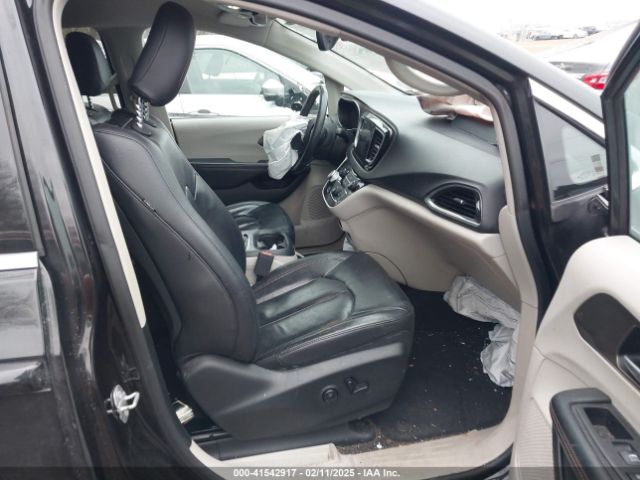 2C4RC1EG7HR763788 Chrysler Pacifica Touring-l Plus
