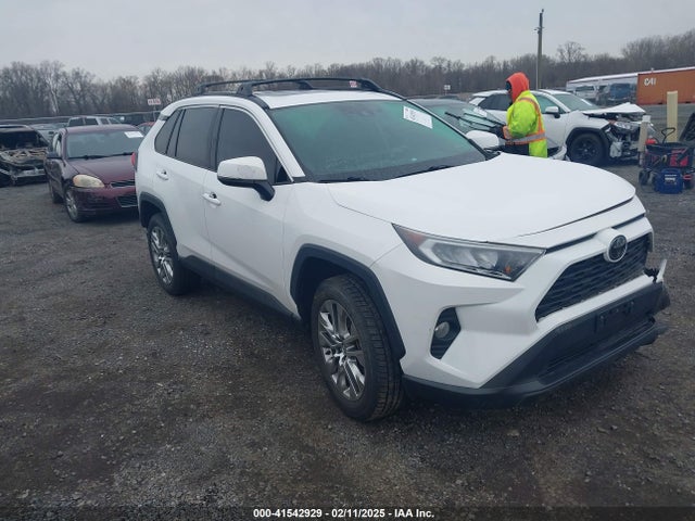 2020 2T3A1RFV9LC125413 main image