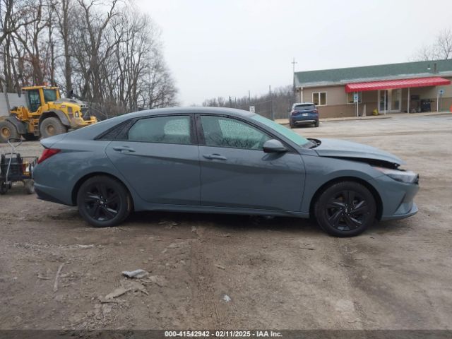 KMHLM4AJ3MU006269 Hyundai Elantra Hybrid Blue