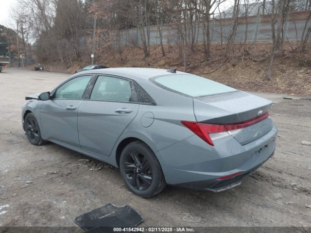 KMHLM4AJ3MU006269 Hyundai Elantra Hybrid Blue