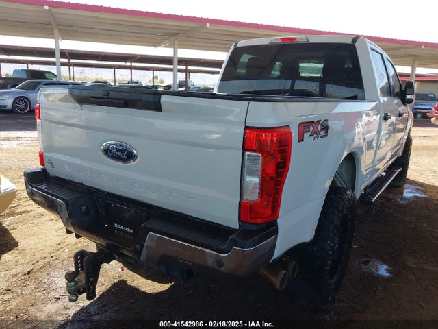Ford F-250 Xlt 2017 1FT7W2BT4HED51525 Image 4