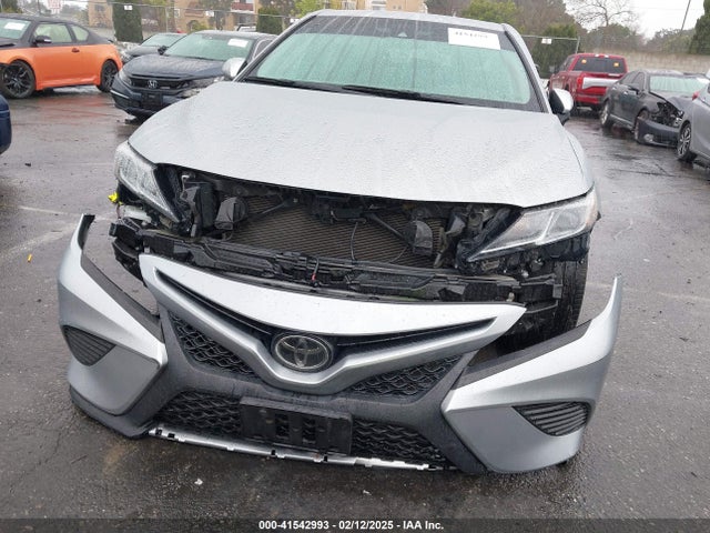 Toyota CAMRY SE 2018 4T1B11HK4JU657553 Image 6