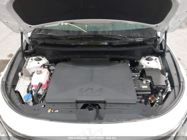 KNDCR3L18P5054734 KIA Niro Ev Wind