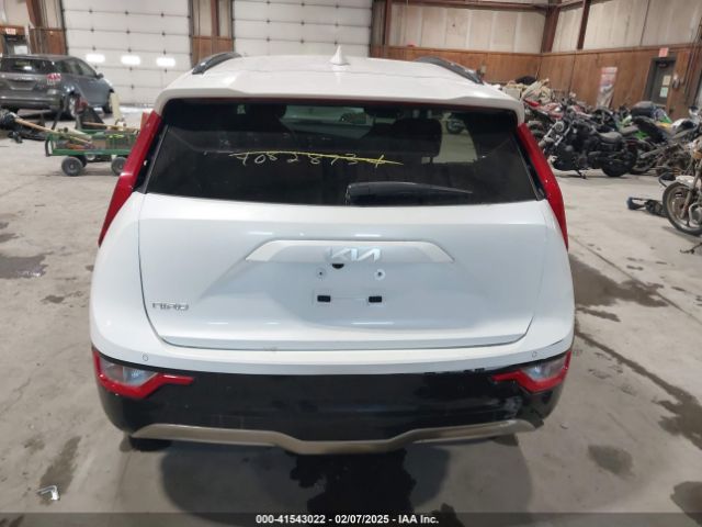 KNDCR3L18P5054734 KIA Niro Ev Wind
