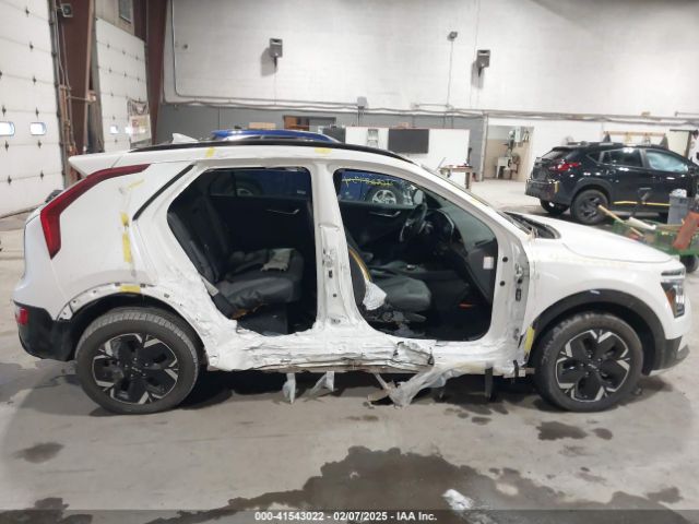 KNDCR3L18P5054734 KIA Niro Ev Wind