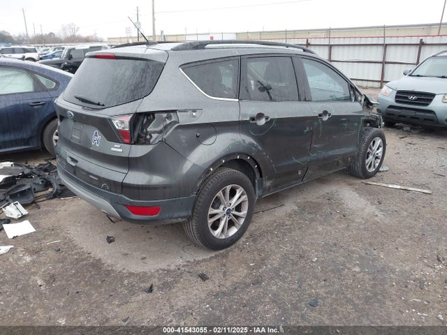 1FMCU0GD7HUA61159 Ford ESCAPE SE