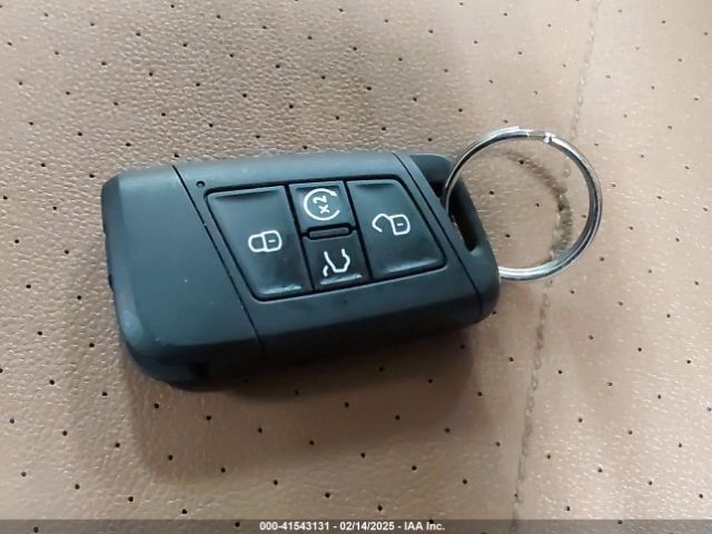 3VV2B7AX8JM029222 Volkswagen Tiguan 2.0t Se/2.0t Sel