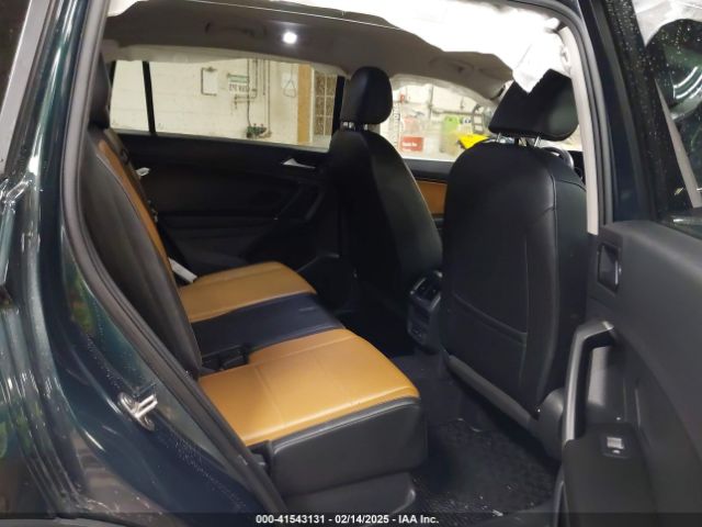 3VV2B7AX8JM029222 Volkswagen Tiguan 2.0t Se/2.0t Sel