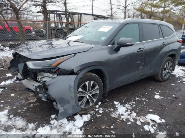 5TDGZRBHXNS570927 Toyota Highlander Xle