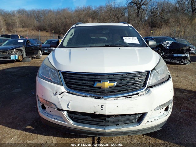 Chevrolet Traverse Ls 2015 1GNKRFEDXFJ252037 Image 12
