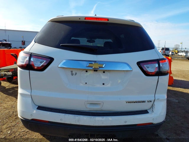 Chevrolet Traverse Ls 2015 1GNKRFEDXFJ252037 Image 16