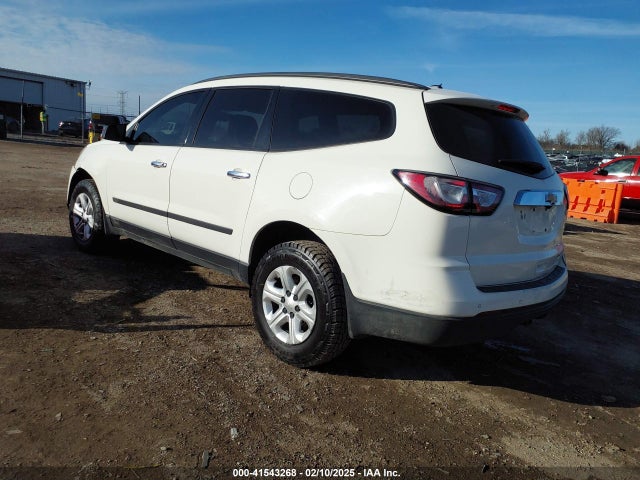 Chevrolet Traverse Ls 2015 1GNKRFEDXFJ252037 Image 3