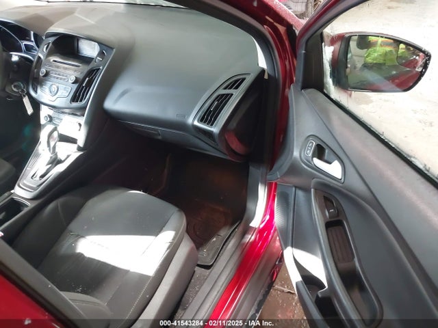 Ford FOCUS SE 2016 1FADP3K29GL227196 Image 5