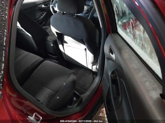 Ford FOCUS SE 2016 1FADP3K29GL227196 Image 8