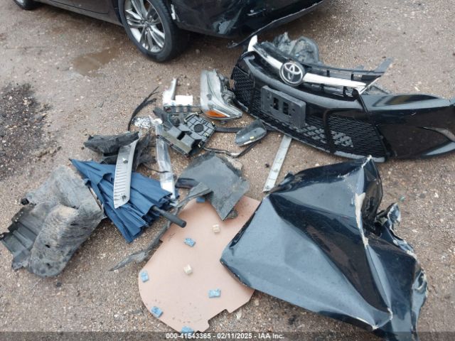 4T1BF1FK4HU318466 Toyota CAMRY SE