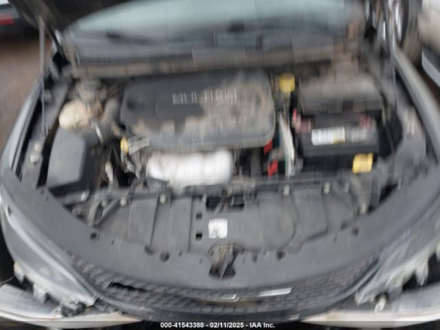 2017 CHRYSLER 200 1C3CCCAB6HN500561 Photo 9