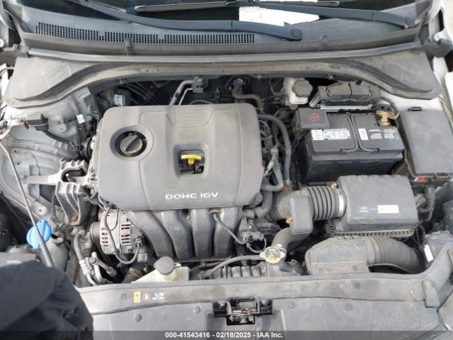 5NPD84LF0JH214329 Hyundai ELANTRA SEL