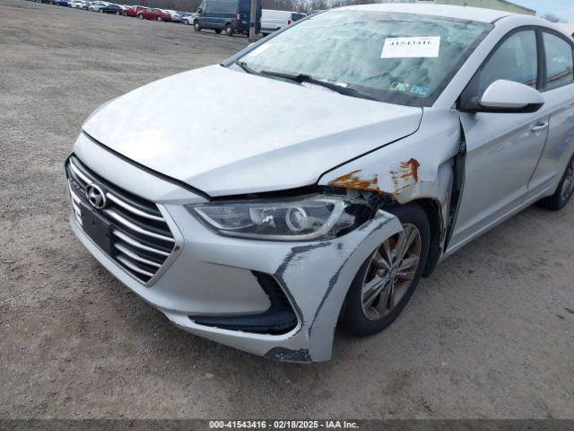 5NPD84LF0JH214329 Hyundai ELANTRA SEL