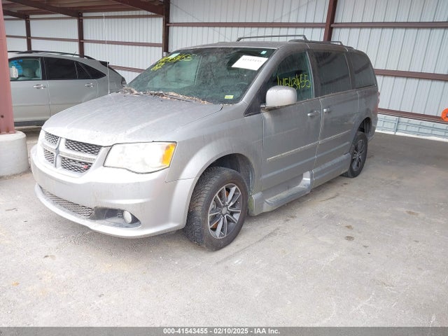 2C4RDGEGXHR580496 Dodge Grand Caravan Gt