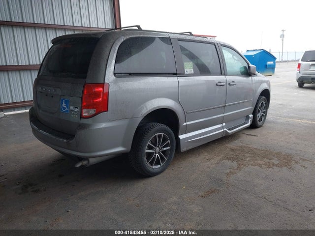 2C4RDGEGXHR580496 Dodge Grand Caravan Gt