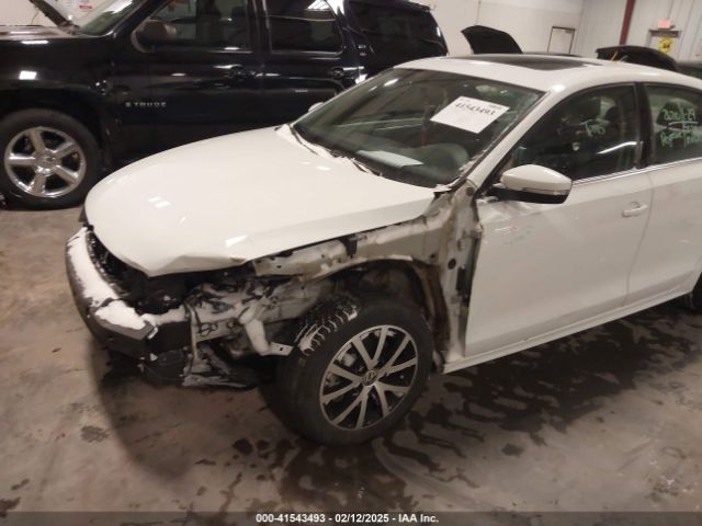 3VWDB7AJ5HM388165 Volkswagen Jetta 1.4t Se