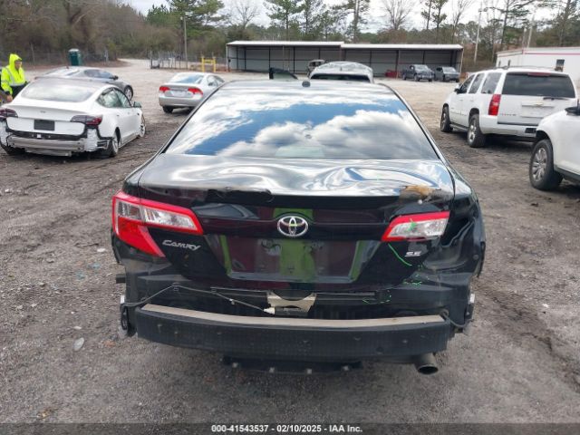 4T1BF1FK3EU834071 Toyota CAMRY SE