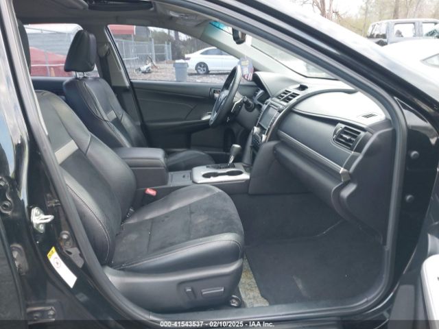 4T1BF1FK3EU834071 Toyota CAMRY SE
