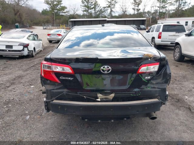 4T1BF1FK3EU834071 Toyota CAMRY SE