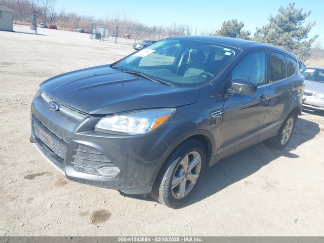 1FMCU9GX9GUC37108 Ford ESCAPE SE