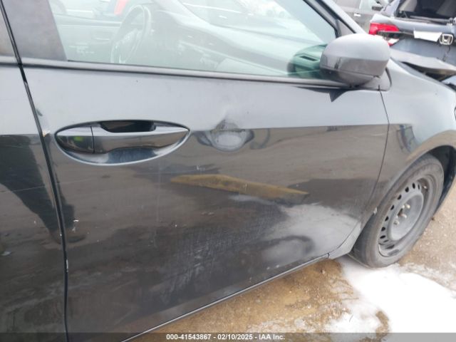 5YFBURHE7EP143302 Toyota COROLLA LE