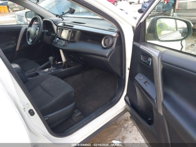 JTMRFREV8JJ746285 Toyota Rav4 Adventure/xle