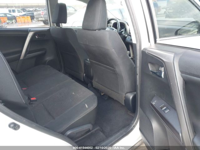 JTMRFREV8JJ746285 Toyota Rav4 Adventure/xle