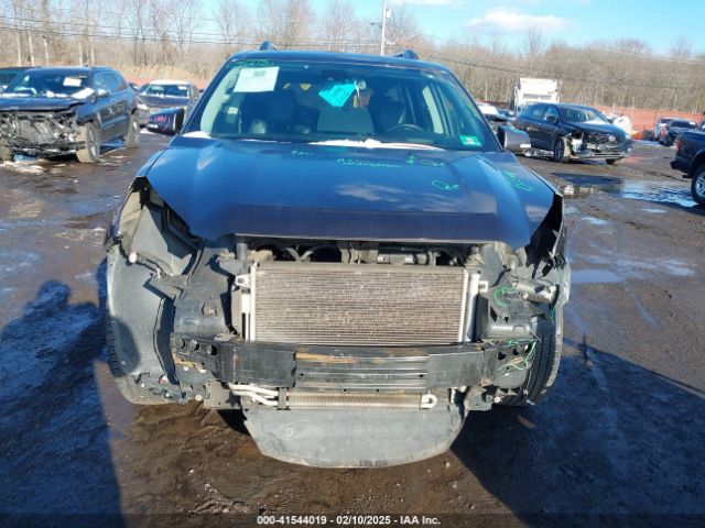 1GKKVSKD5HJ159127 GMC Acadia Limited