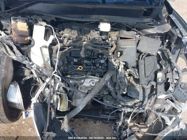 5N1DR2MMXJC656654 Nissan Pathfinder S