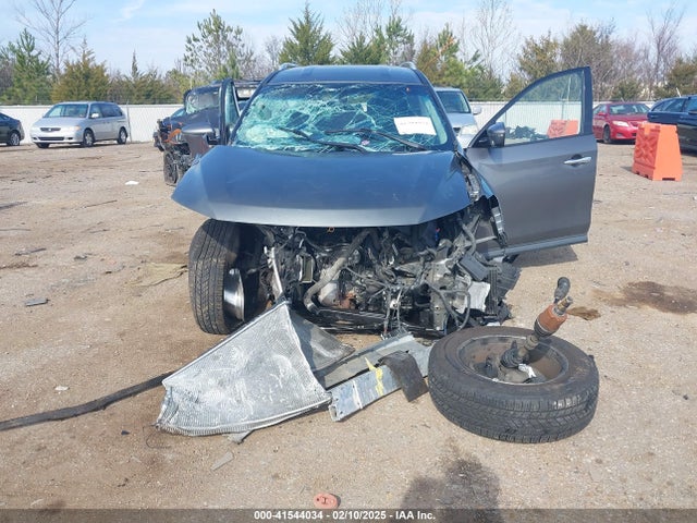 5N1DR2MMXJC656654 Nissan Pathfinder S